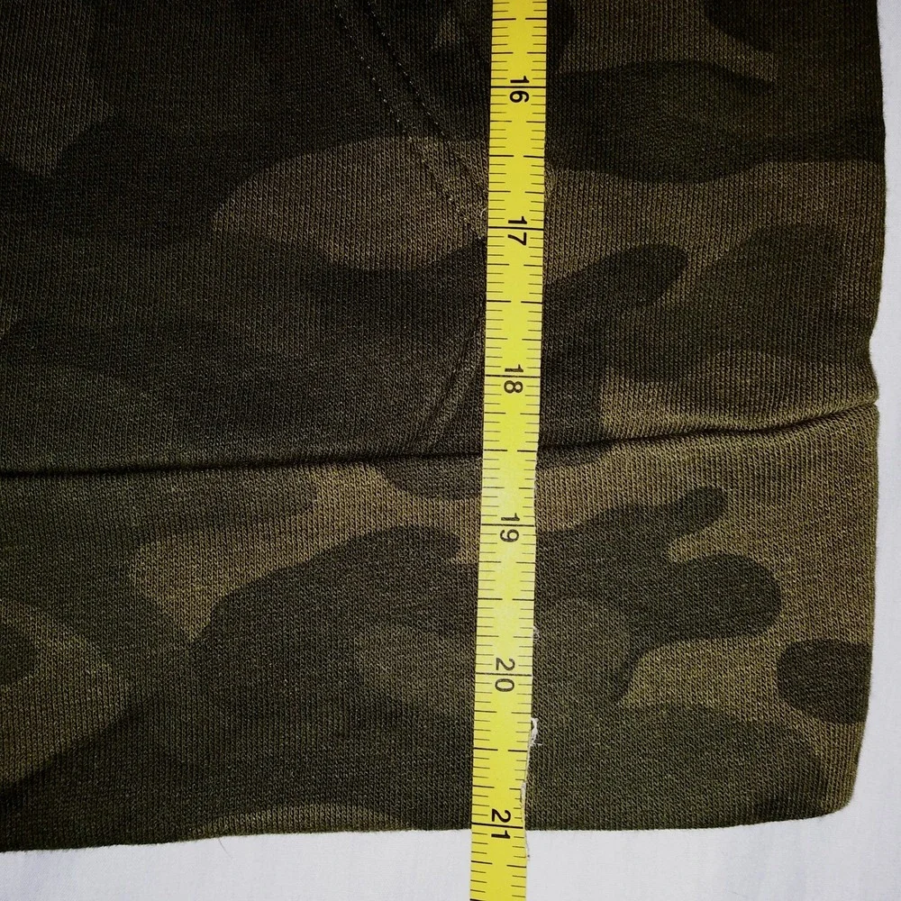 Kids Old Navy Camouflage Zip Up Hoodie Jacket Size L 10 12‎ Green Camo